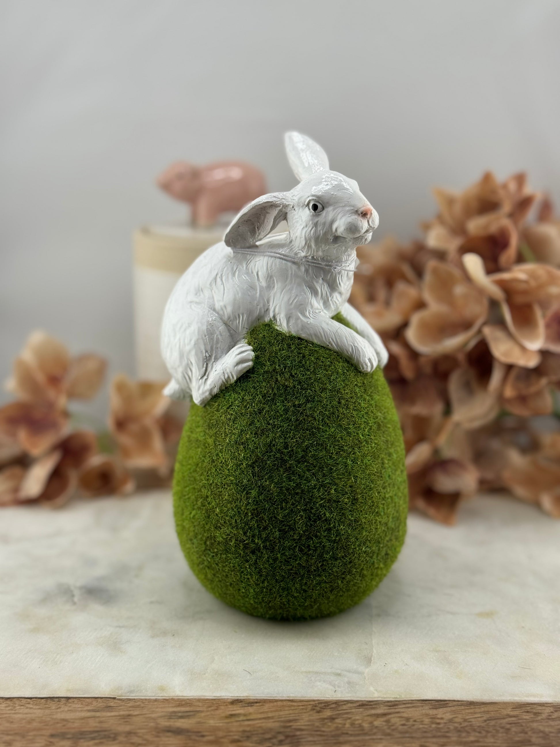 KK 5.5 Inch Moss Eggs With White Rabbit