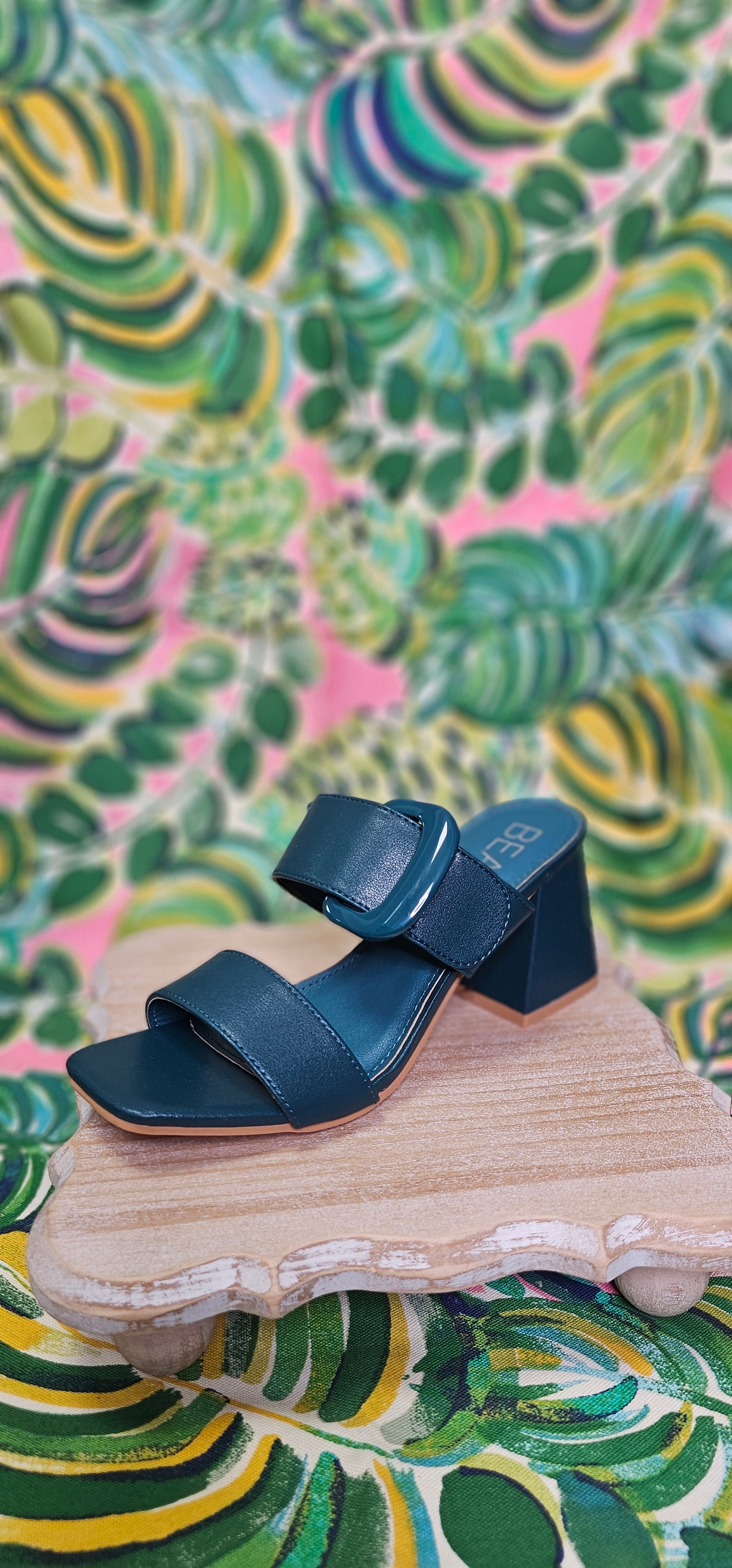 MAT Sally Sandal