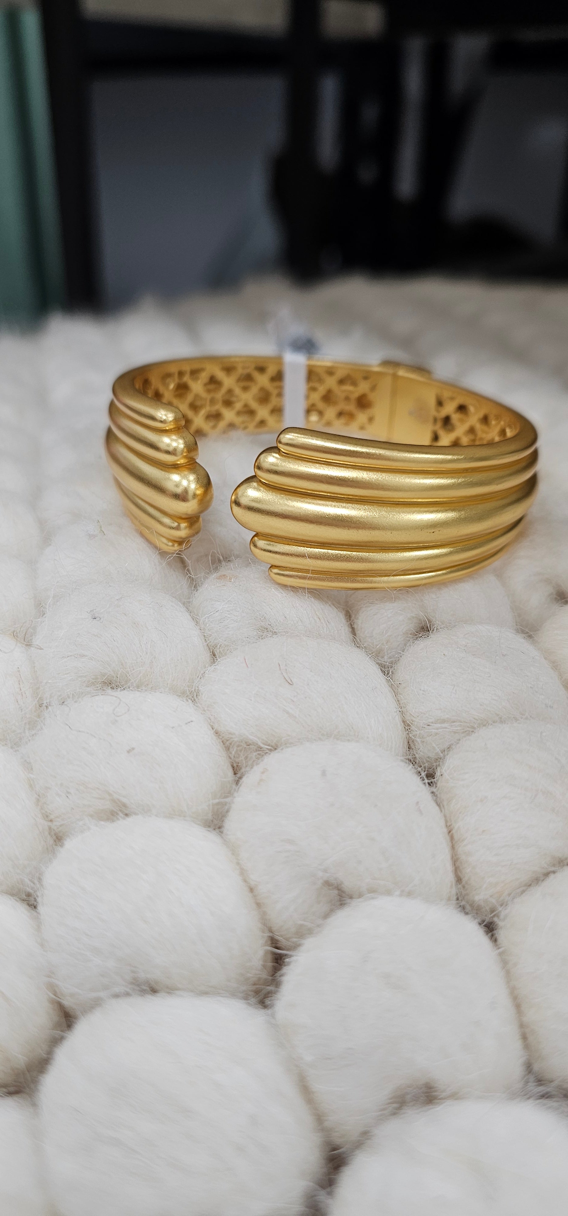 JV Portofino Statement Cuff- Gold