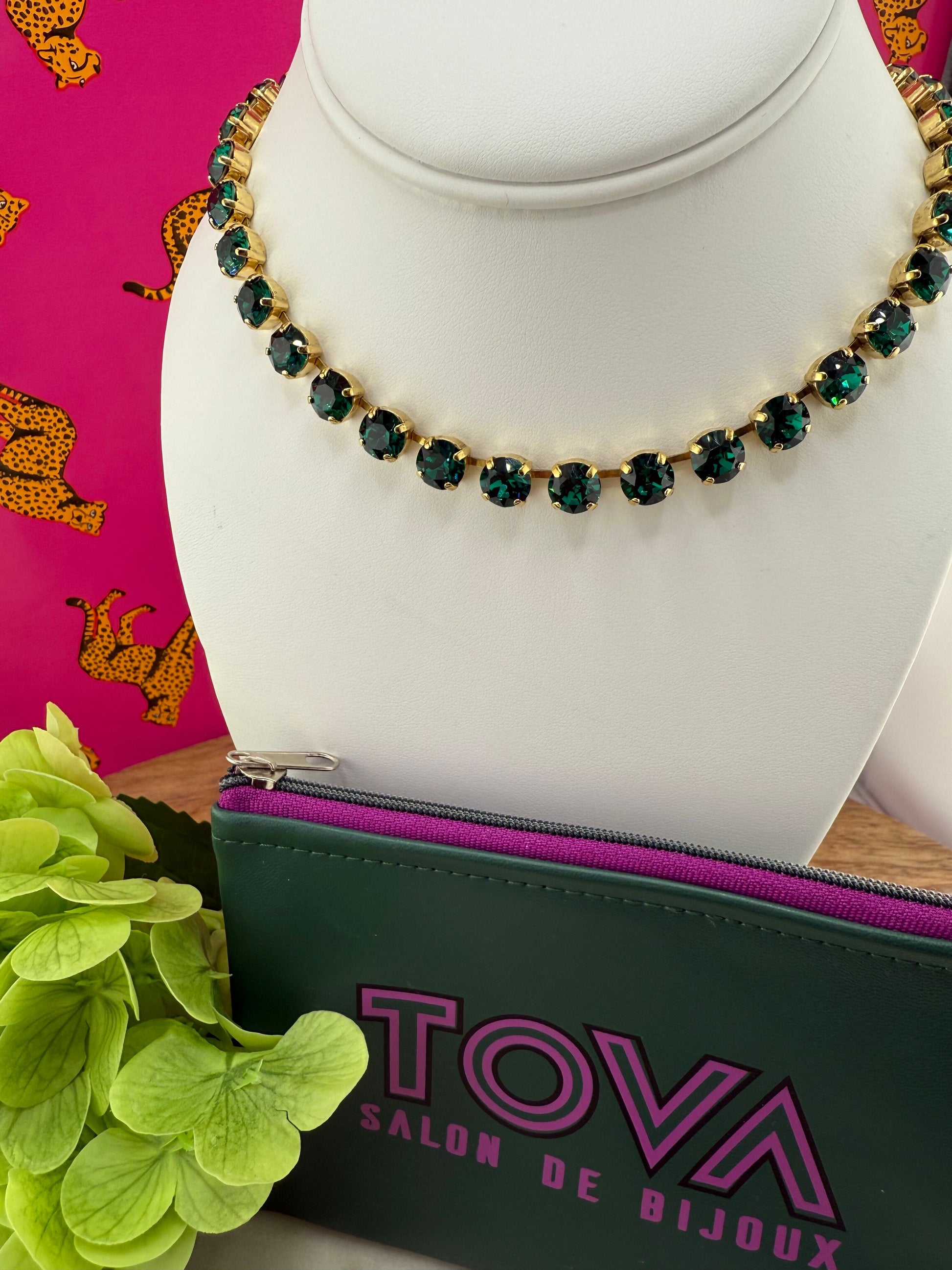 TOVA Oakland Necklace In Antique Gold Emerald