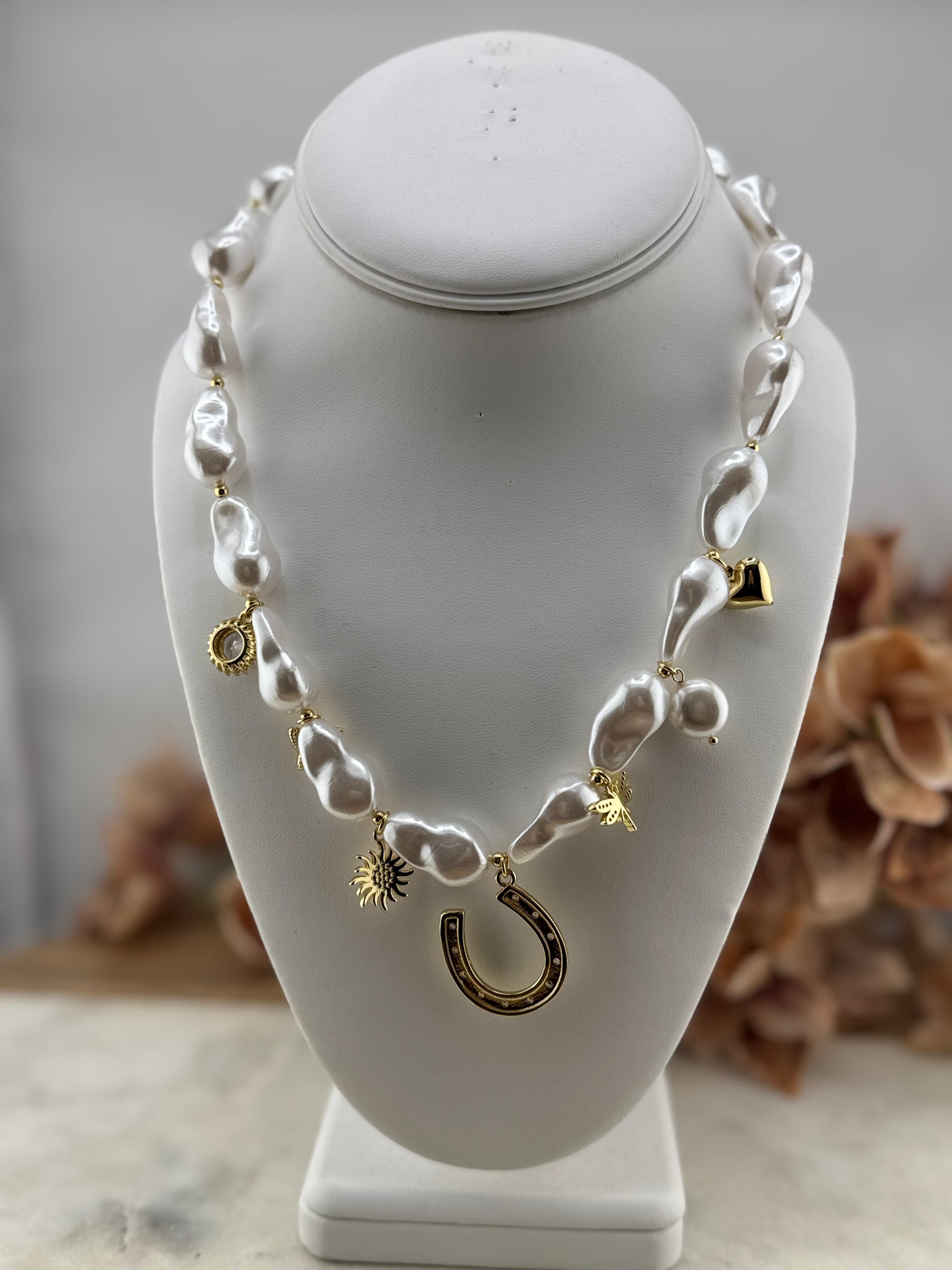 GE Mia Good Luck Necklace