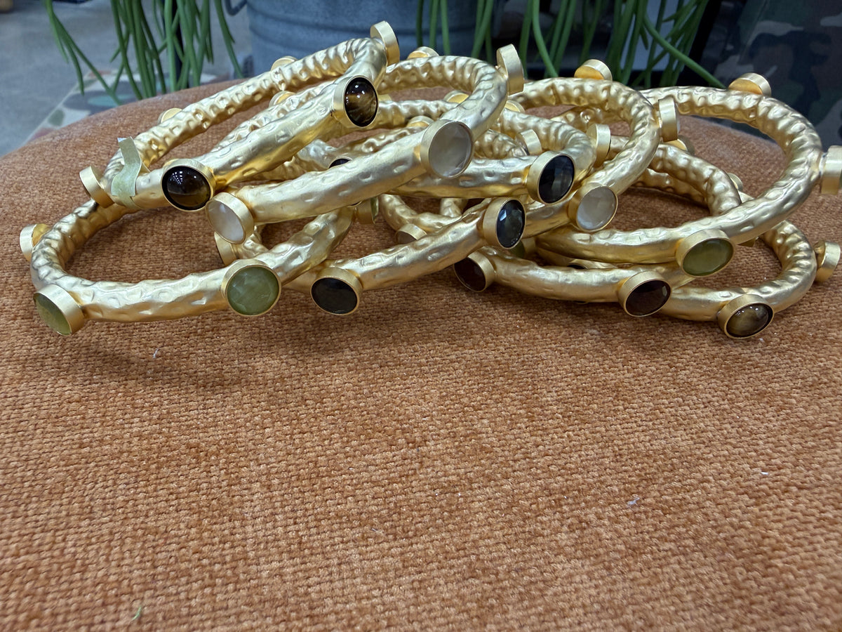 VIRTUE Fierce Cat Eye Hammered Bangle