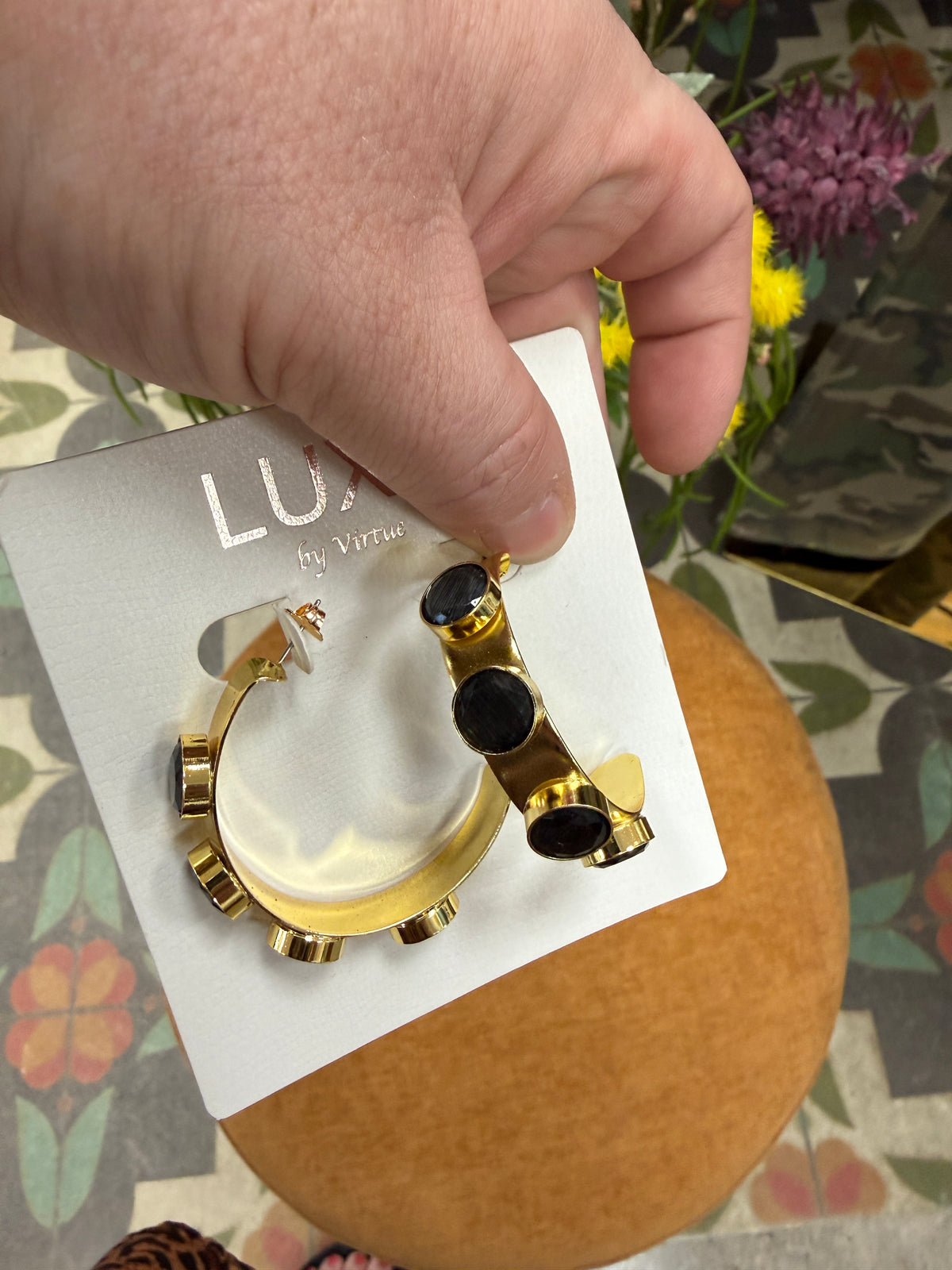 VIRTUE Halston Thick Cat Eye Hoop Earrings