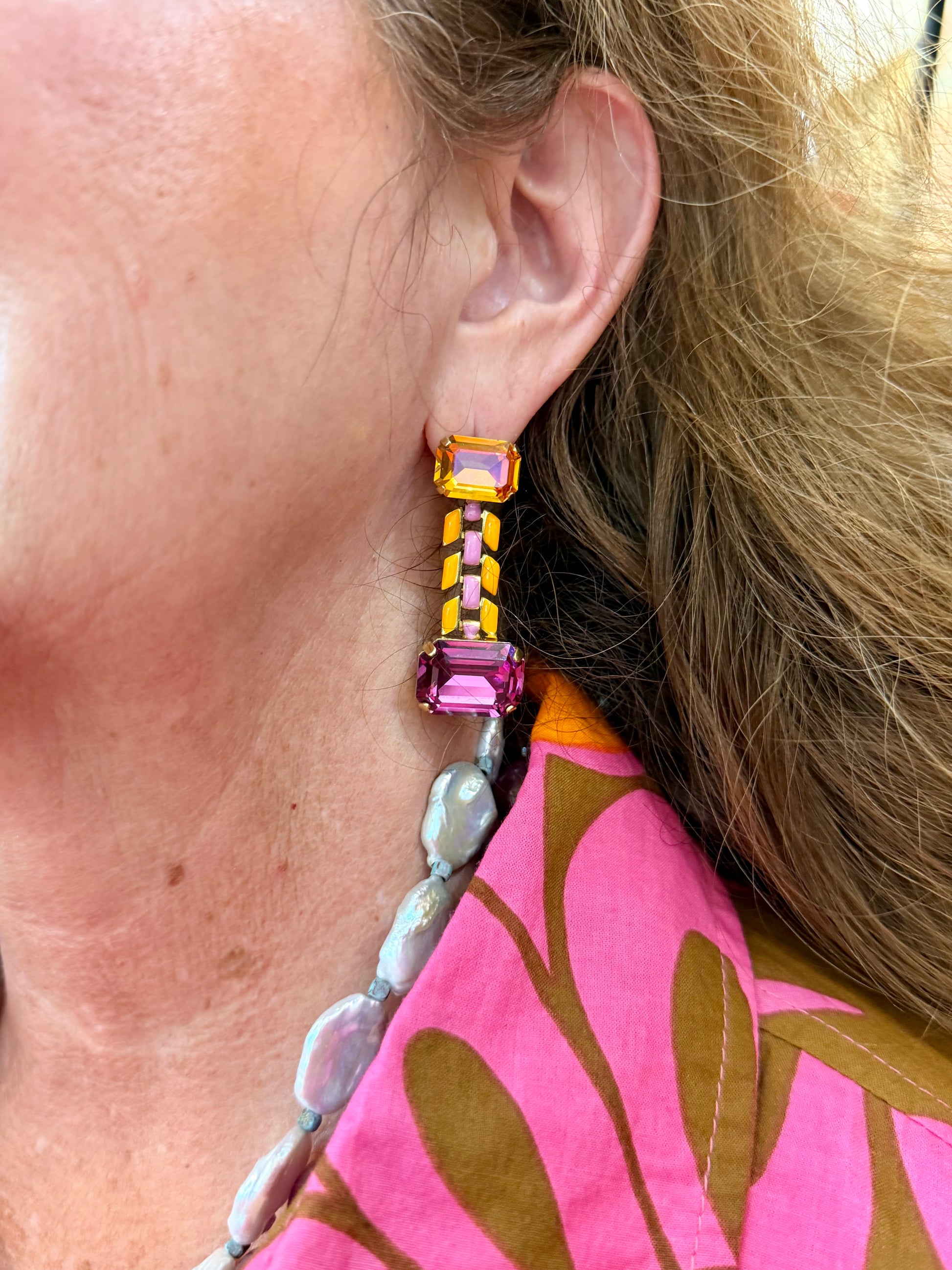 TOVA Shelley Earrings In Orange & Pink