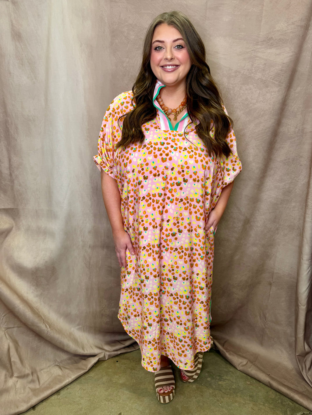 EN Pop of Pink Leopard Midi Dress
